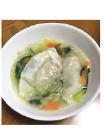カット野菜のスープ餃子