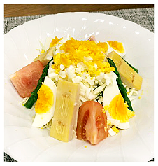 春野菜のミモザサラダ