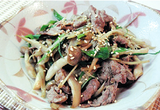 牛肉とごぼうの炒め物