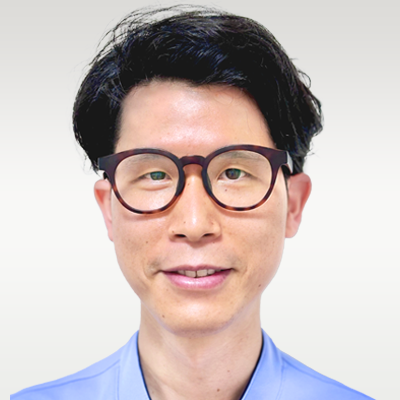 専門係長：上羽 伸哉（理学療法士）